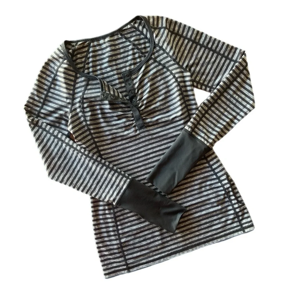 Like New! Lululemon Athletica Run Sport Henley Black and Heathered Gray Striped
